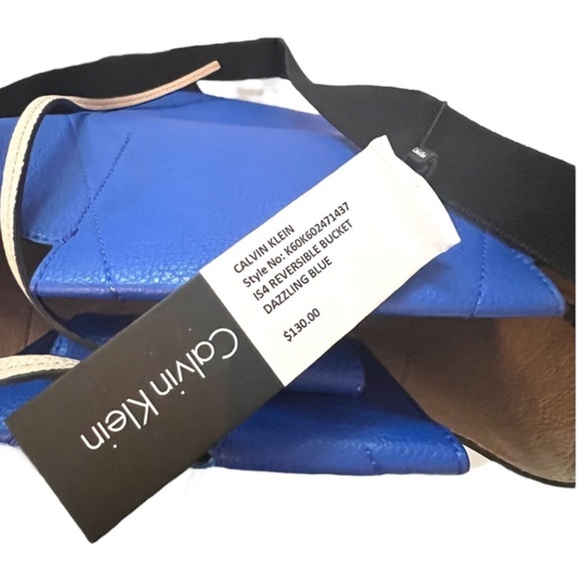 NWT Calvin Kline cobalt blue and tan reversible bucket bag - purse - Picture 5 of 10